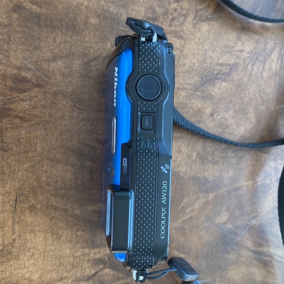 Nikon Coolpix AW120 - Picture 4 of 6